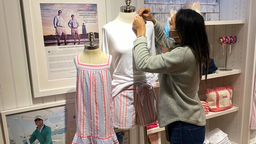vineyard vines employee styling mannequin