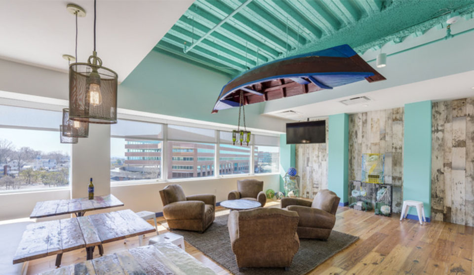 vineyard vines headquarters lounge